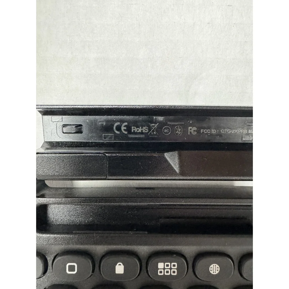 Zag QWERTY‎ iPad Tablet Keyboard 10.25 inches Untested